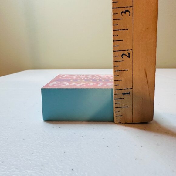 WE BELIEVE IN THE EASTER BUNNY wood block sign decoration glitter Easter decor - Picture 4 of 10